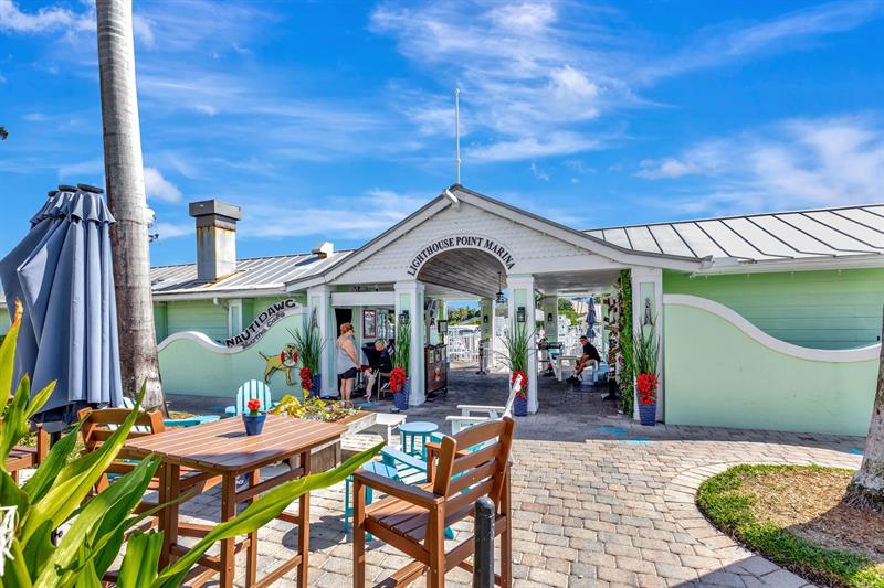 2755 NE 28th Avenue Lighthouse Point FL 33064