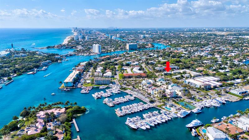 2755 NE 28th Avenue Lighthouse Point FL 33064