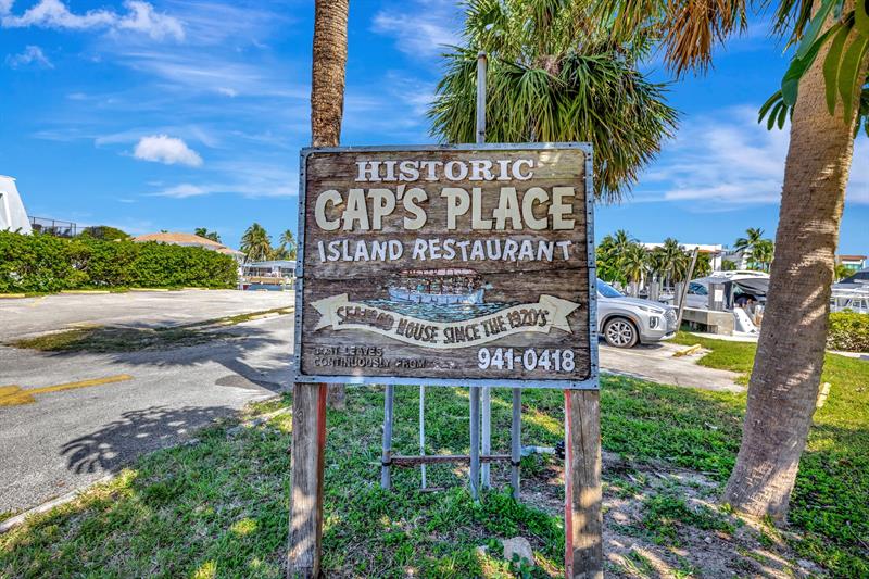 2755 NE 28th Avenue Lighthouse Point FL 33064