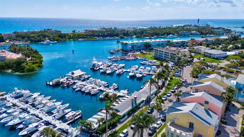 2755 NE 28th Avenue Lighthouse Point FL 33064