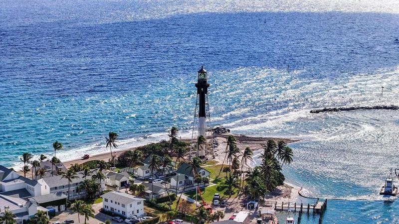 2755 NE 28th Avenue Lighthouse Point FL 33064