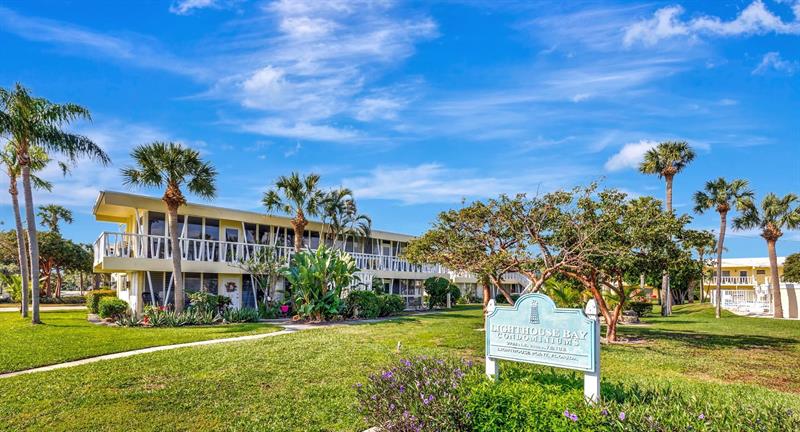 2755 NE 28th Avenue Lighthouse Point FL 33064