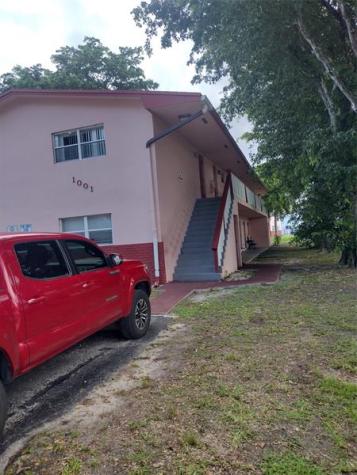 1001 SW 74th Avenue North Lauderdale FL 33068