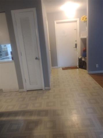 1001 SW 74th Avenue North Lauderdale FL 33068