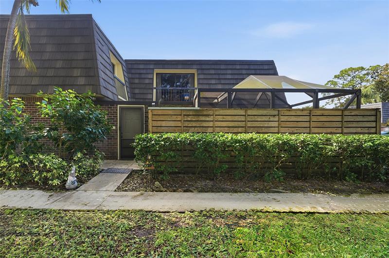 1601 16TH Terrace Palm Beach Gardens FL 33418