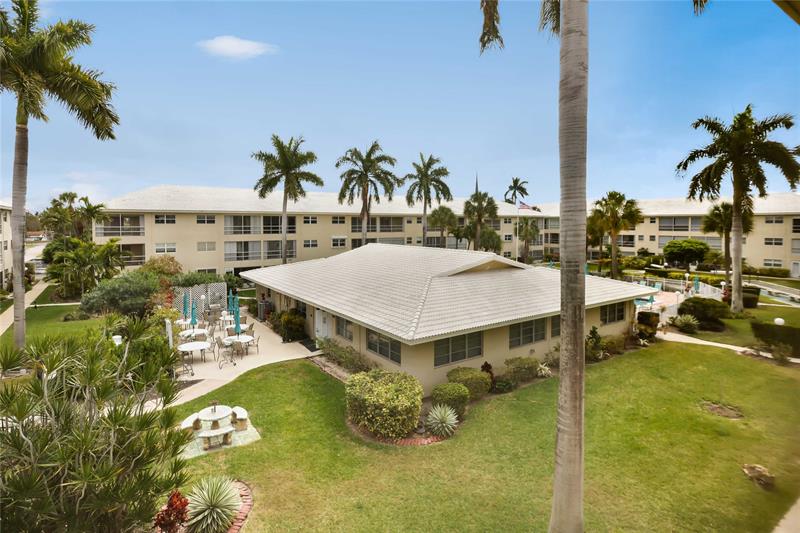 1951 NE 39th Street Lighthouse Point FL 33064