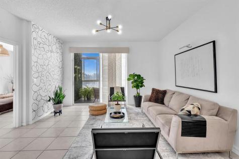 7775 Southampton Terrace Tamarac FL 33321