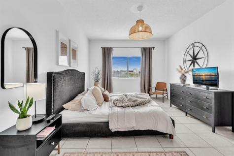 7775 Southampton Terrace Tamarac FL 33321