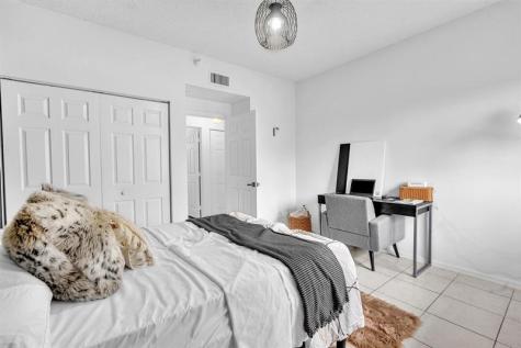 7775 Southampton Terrace Tamarac FL 33321