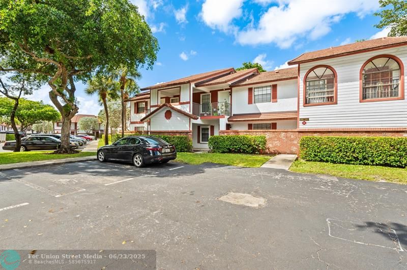 2590 NW 89th Drive Coral Springs FL 33065