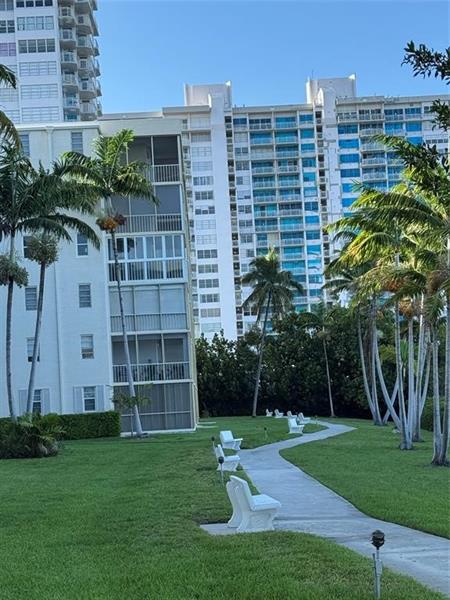 2859 Leonard Drive Aventura FL 33160