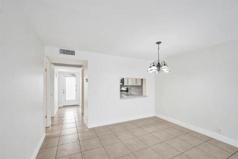 9430 Poinciana Place Davie FL 33324