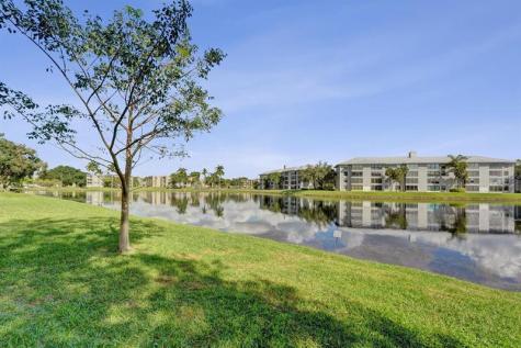 9430 Poinciana Place Davie FL 33324