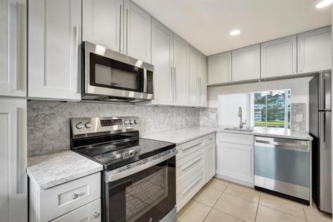 9430 Poinciana Place Davie FL 33324