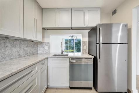 9430 Poinciana Place Davie FL 33324