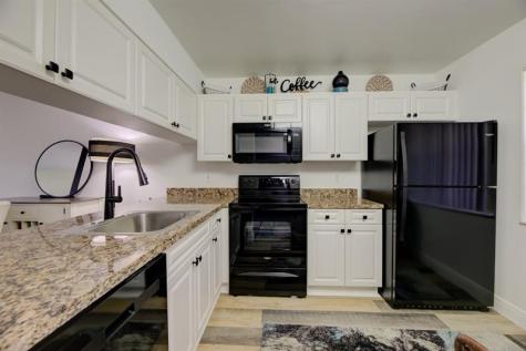 4502 Martinique Way Coconut Creek FL 33066