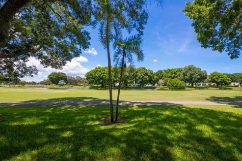 4502 Martinique Way Coconut Creek FL 33066