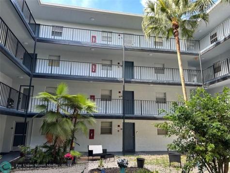 2800 Somerset Drive Lauderdale Lakes FL 33311