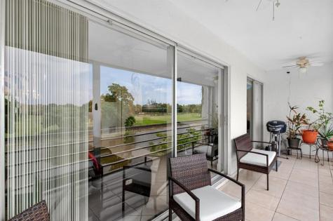 3551 Inverrary Drive Lauderhill FL 33319