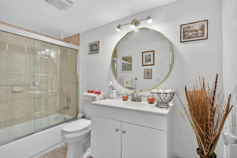 3551 Inverrary Drive Lauderhill FL 33319