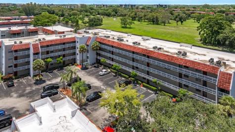 3551 Inverrary Drive Lauderhill FL 33319