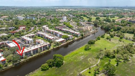 3551 Inverrary Drive Lauderhill FL 33319