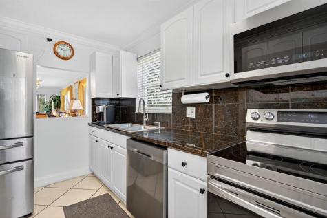 3551 Inverrary Drive Lauderhill FL 33319