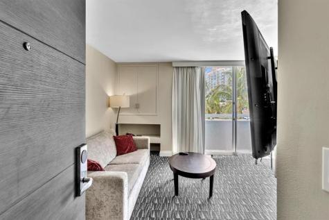 2670 E Sunrise Boulevard Fort Lauderdale FL 33304