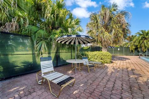 9355 SW 8th Street Boca Raton FL 33428