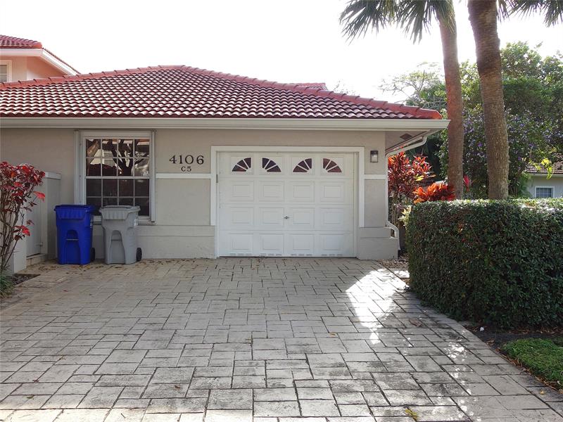 4106 Carriage Drive Pompano Beach FL 33069