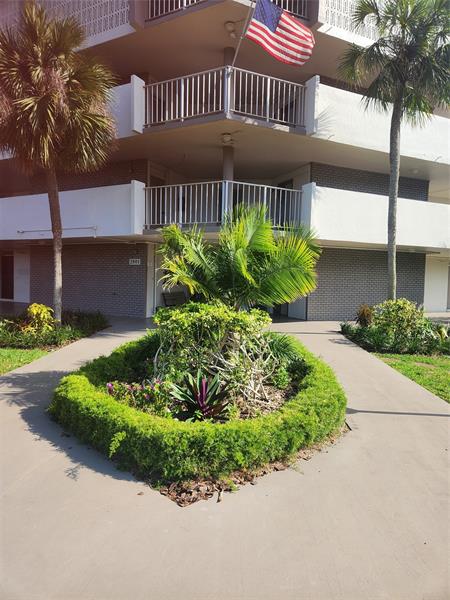 2801 NW 47 Terrace Lauderdale Lakes FL 33313