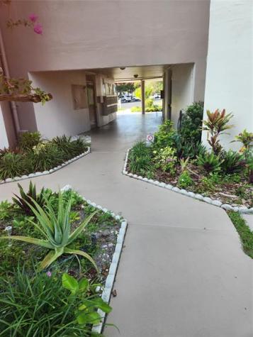 2801 NW 47 Terrace Lauderdale Lakes FL 33313