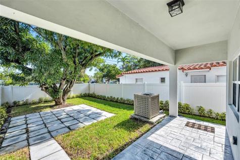 808 NE 15th Avenue Fort Lauderdale FL 33304