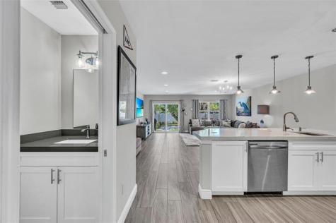 808 NE 15th Avenue Fort Lauderdale FL 33304
