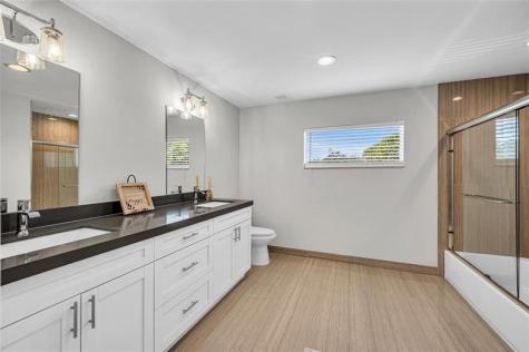 808 NE 15th Avenue Fort Lauderdale FL 33304