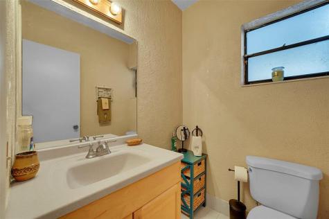 2774 S University Drive Davie FL 33328