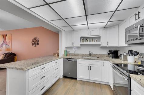 2774 S University Drive Davie FL 33328