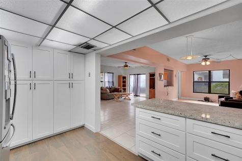 2774 S University Drive Davie FL 33328