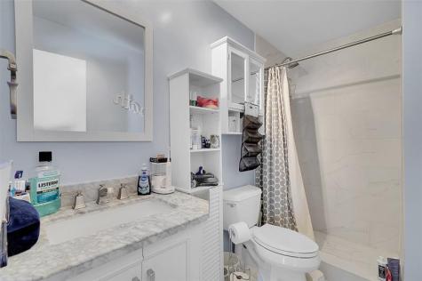 2774 S University Drive Davie FL 33328