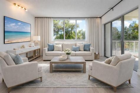 4200 Hillcrest Drive Hollywood FL 33021