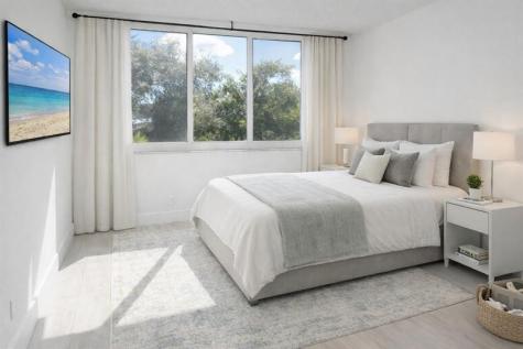 4200 Hillcrest Drive Hollywood FL 33021