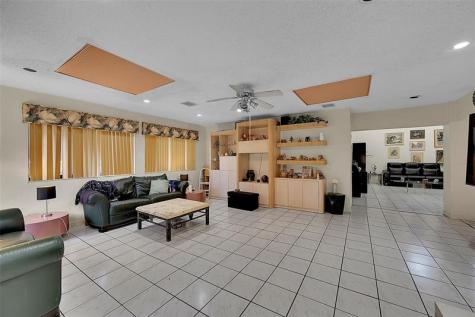 7905 Hibiscus Way Tamarac FL 33321