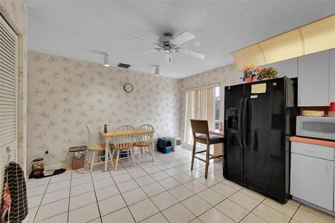7905 Hibiscus Way Tamarac FL 33321