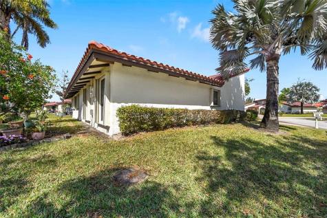 7905 Hibiscus Way Tamarac FL 33321