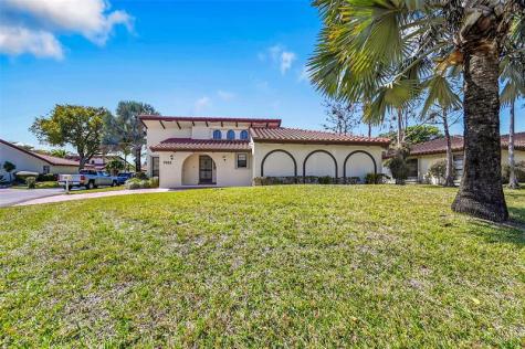7905 Hibiscus Way Tamarac FL 33321