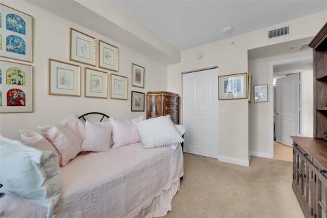350 SE 2nd Street Fort Lauderdale FL 33301