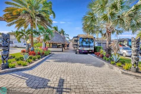 291 N Cortez Drive Margate FL 33068