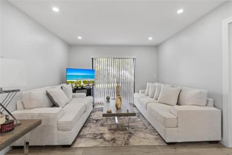 1335 NW 94th Way Coral Springs FL 33071