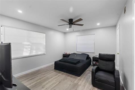 1335 NW 94th Way Coral Springs FL 33071