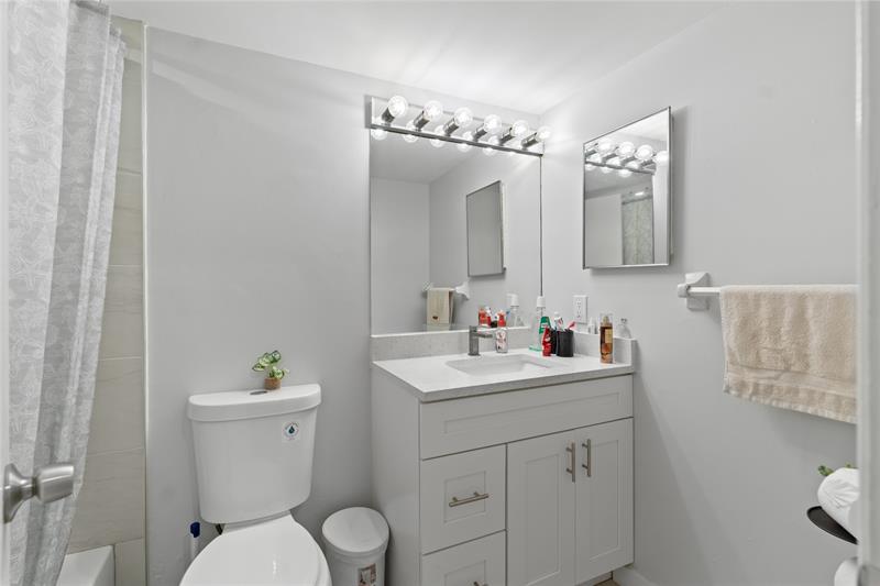 1335 NW 94th Way Coral Springs FL 33071